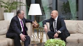 Prezident Emoməli Rəhmonla görüşdü