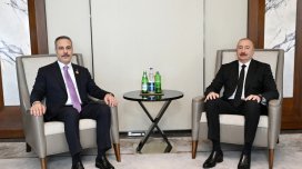 Prezident Türkiyənin xarici işlər nazirini qəbul etdi