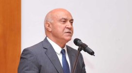 Prezident Valeh Ələsgərovu təltif etdi