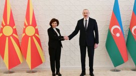 Şimali Makedoniya Prezidenti İlham Əliyevə zəng etdi