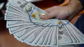 Azərbaycanda dollar alışının artmasının səbəbi nədir?