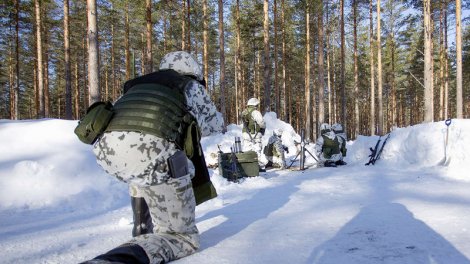 Finlandiyada keçirilən təlimlər zamanı -15°C temperatur Britaniya hərbçilərini şoka salıb