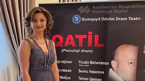 "Tamaşaçının səviyyəsini yüksəltmək üçün səhnə yuxarıda olur" - Əməkdar artist