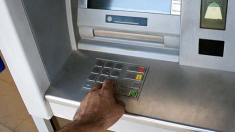 Bankomat kartı geri qaytarmasa nə edək?