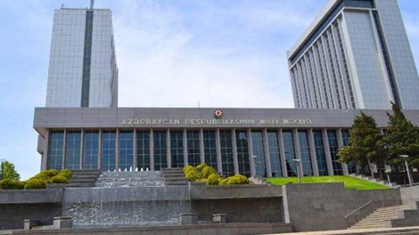 Kamran Əliyevə səs verməyən deputatın kimliyi bilindi - FOTO