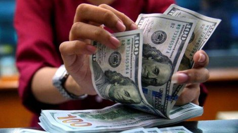 Məşhur investor: İndi əmanətlərinizin böyük hissəsini nağd pulda saxlayın
