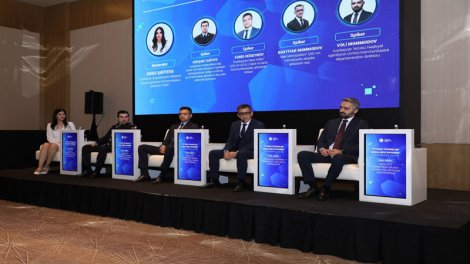 “İctimai proseslər media müstəvisində” mövzusunda II Forum çərçivəsində “Nəqliyyat infrastrukturunda davamlı həllər media müstəvisində&rd