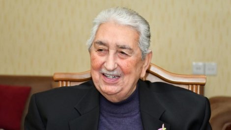 Xalq artistinə Heydər Əliyev Mükafatı verildi