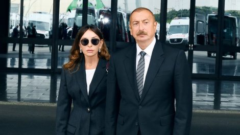 Prezident və birinci xanım Ağdam Muğam Mərkəzinin açılışında