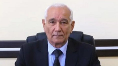 Komaya düşən universitet dekanı vəfat etdi