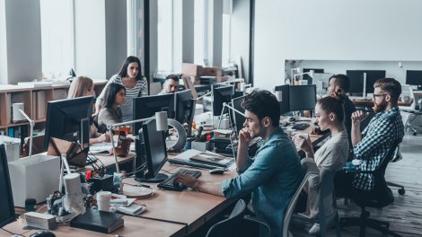 Alimlər süni intellektin ofis işçilərini əvəz etmək qabiliyyətinə şübhə edir