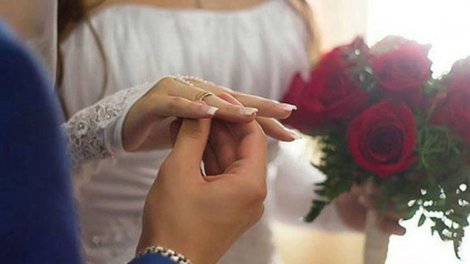 Erkən nikah problemi davam edir