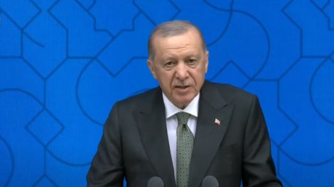 Ərdoğan Laçında Səməd Vurğunun "Azərbaycan" şeirini səsləndirdi
