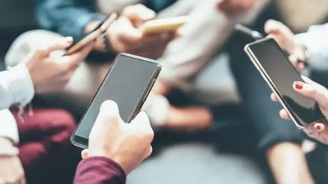 Xaricdən mobil telefon gətirmək niyə azalıb? - ARAŞDIRMA