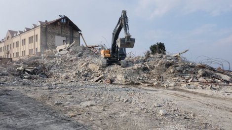 Xankəndi, Xocalı və Ağdərədə qanunsuz tikililər sökülür