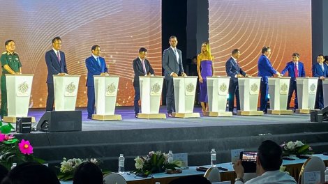 Tramp prezident olduqdan sonra xaricdəki biznesini artırıb