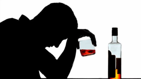 Alkoqoldan canınızı qurtara bilmirsiniz? - Daha az içməyin 4 yolu