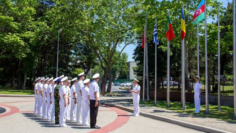 NATO-ya məxsus mərkəzdə Azərbaycan bayrağı qaldırıldı - FOTO