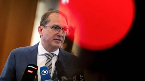 Almaniyada təhlükəli tendensiya: Ekstremizm və antisemitizm cinayətləri kəskin artır