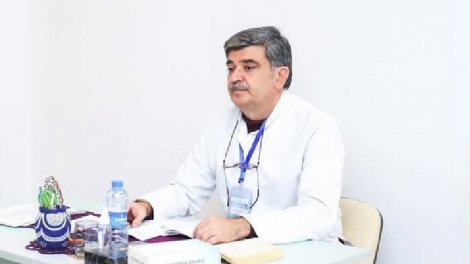 Şöbə müdiri xəstəxanada ad günü keçirdi - İşdən qovuldu