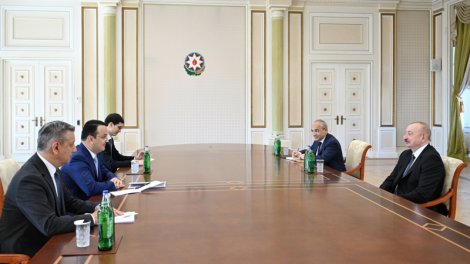 Prezident Özbəkistanın investisiya, sənaye və ticarət nazirini qəbul etdi - FOTO