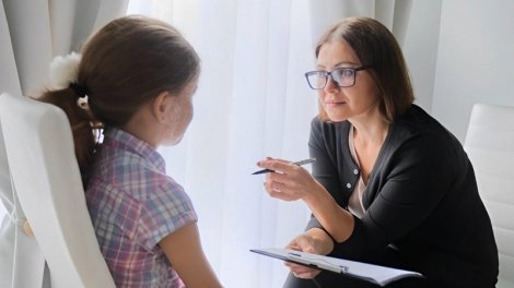 Nə üçün məktəb psixoloqlarına qarşı münasibət birmənalı deyil?