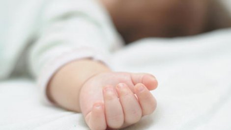 25 gün əvvəl doğulan uşaq evdə ölü tapıldı