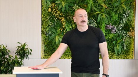 Prezident Ağdamda yeni müəssisəsənin açılışında iştirak etdi