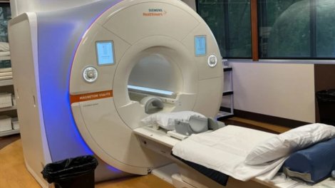 Metal aksesuarlar ölümcül ola bilər: Nyu-Yorkda MRT otağında dəhşətli hadisə