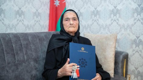 Milli Qəhrəmanın anası vəfat etdi
