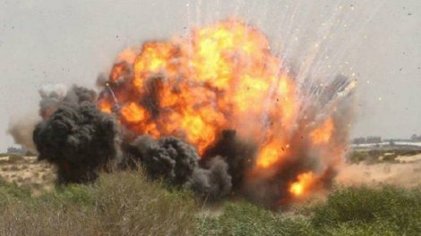 
MN: Kəlbəcərdə hərbi yük avtomobili minaya düşüb, 4 hərbçi xəsarət alıb
