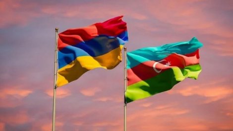 Sülh mətnində hansı məqamlar diqqət çəkir?