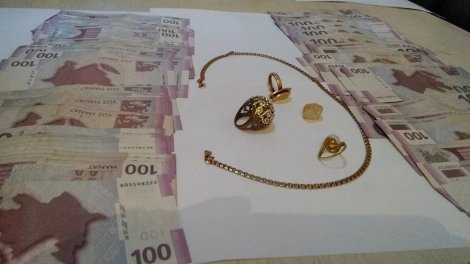Xalasının evindən oğurladığı pulları əyləncəyə xərcləyibmiş