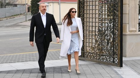 Prezident Kəlbəcərdə 3-cü yaşayış kompleksinin təməlini qoydu - YENİLƏNİB