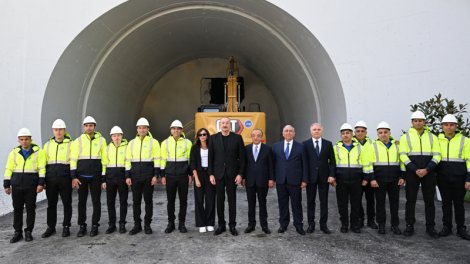 Prezident və birinci xanım Kəlbəcərlə Ağdərəyə səfər etdi- YENİLƏNİB