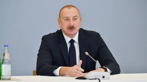 İlham Əliyev "ŞƏT plyus" formatında görüşdə çıxış etdi
