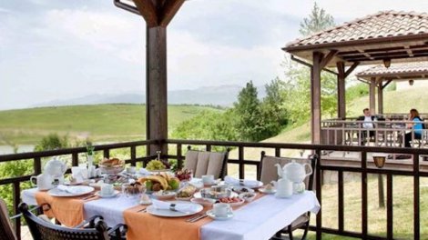 Azərbaycanda yerli turistlər ən çox nələrə pul xərcləyir? - SİYAHI
