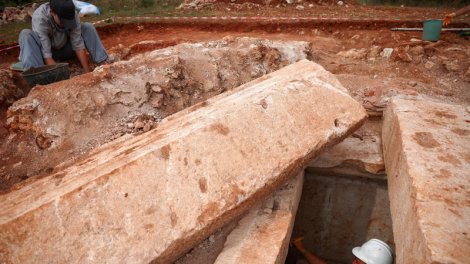 Balkan ölkəsində ilk dəfə qədim Roma məzarını tapıldı