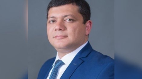 Azərbaycanlı Rusiyada deputatı seçildi