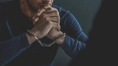 İcra başçısının sabiq müavini dələduzluqda ittiham olunur