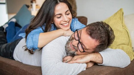 Qadın və kişi arasında yaş fərqi neçə olmalıdır?
