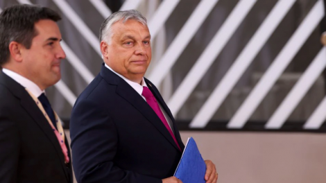 Orban Aİ-nin hərbi planlarına qarşı kampaniya başlatdı