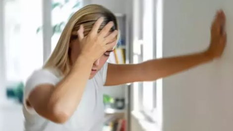 Həkim insult riskini artıran gündəlik vərdişləri açıqladı