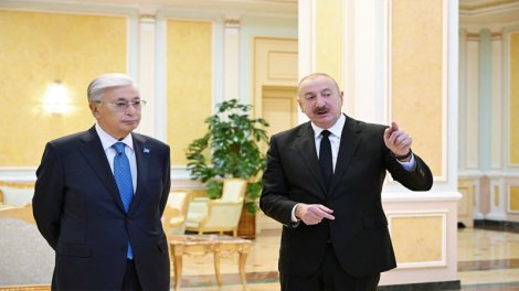 Azərbaycan və Qazaxıstan prezidentləri "Alem.ai" Beynəlxalq Süni İntellekt Mərkəzində olublar