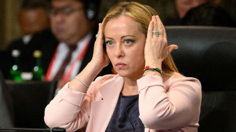 Meloni: Rusiya aktivlərindən istifadə edərkən beynəlxalq hüquqa riayət edilməlidir