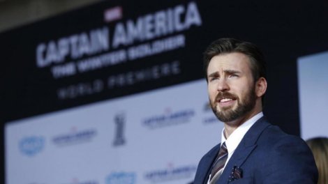 44 yaşlı "Kapitan Amerika" ilk dəfə ata oldu