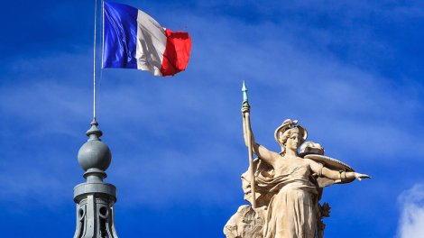 Fransız siyasətçi AK-nın Ukraynaya maliyyə yardımı planına qarşı çıxdı