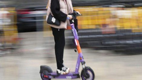 Uşaqlar skuter sürməlidir?