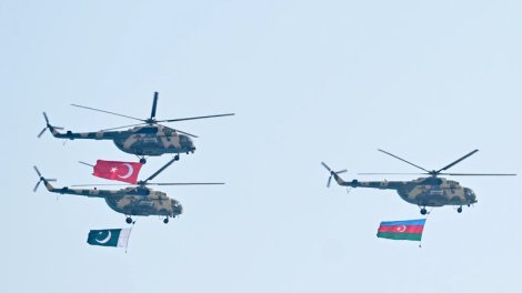 Zəfər paradı gələcəyin inkişaf konsepsiyasını müəyyənləşdirir - RƏY