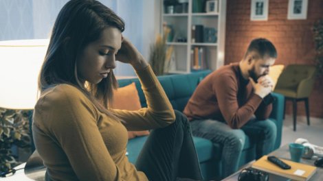 Ailə terapevti münasibətləri məyusluğa aparan səhvi açıqladı